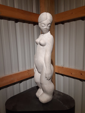 Pause, marble sculpture by Steve Flom
